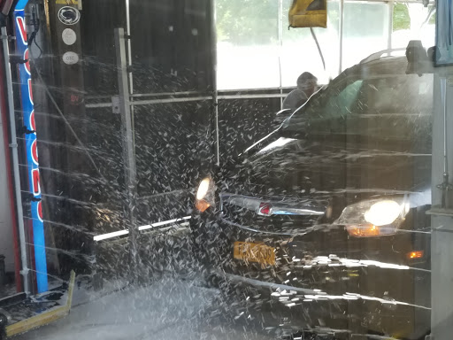 Car Wash «Wellwood Car Wash», reviews and photos, 990 Wellwood Ave, Lindenhurst, NY 11757, USA