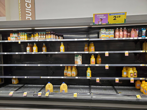 Grocery Store «Kroger», reviews and photos, 5161 Hampsted Village Center Way, New Albany, OH 43054, USA