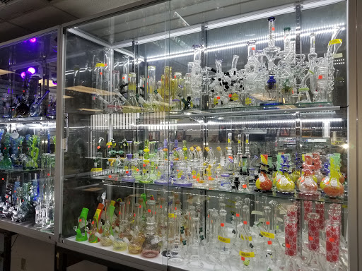 Tobacco Shop «Illusion Smoke Shop», reviews and photos, 4809 Laguna Blvd # 110, Elk Grove, CA 95758, USA