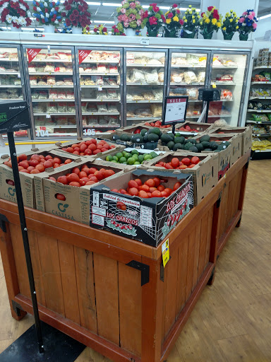 Grocery Store «J & J Foods», reviews and photos, 1075 Jesse Jewell Pkwy, Gainesville, GA 30501, USA