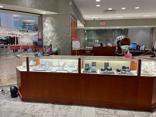 Jewelry Store «Zales», reviews and photos, 8001 S Orange Blossom Trail, Orlando, FL 32809, USA
