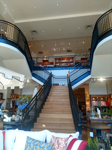 Furniture Store «Pottery Barn», reviews and photos, 2700 Clarendon Blvd r100, Arlington, VA 22201, USA