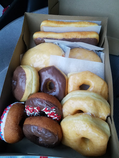 Donut Shop «Dallas Donuts», reviews and photos, 1930 6th St, Bremerton, WA 98337, USA