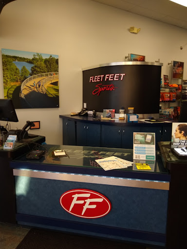 Sporting Goods Store «Fleet Feet Sports Buffalo», reviews and photos, 2290 Delaware Ave, Buffalo, NY 14216, USA