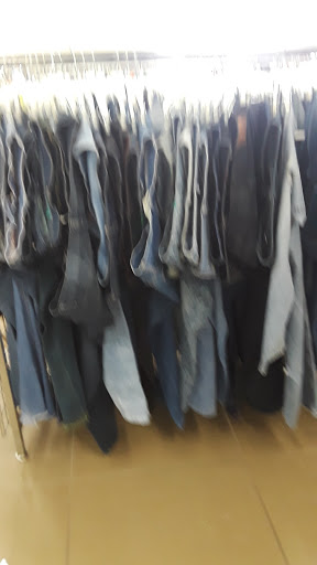 Thrift Store «Goodwill», reviews and photos, 3282 N State Rd 7, Lauderdale Lakes, FL 33309, USA