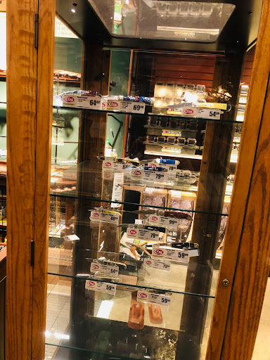 Sporting Goods Store «Bass Pro Shops», reviews and photos, 5472 Crossings Dr, Rocklin, CA 95650, USA