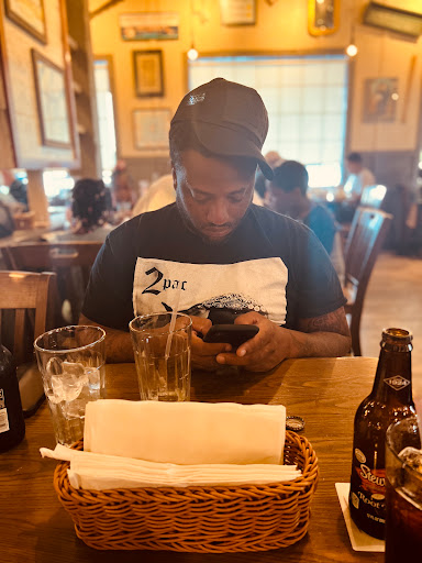 American Restaurant «Cracker Barrel Old Country Store», reviews and photos, 1740 Scenic Hwy N, Snellville, GA 30078, USA