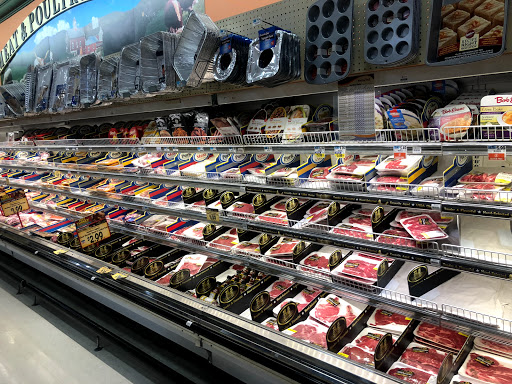 Grocery Store «Foodtown of Kensington», reviews and photos, 382 McDonald Ave, Brooklyn, NY 11218, USA