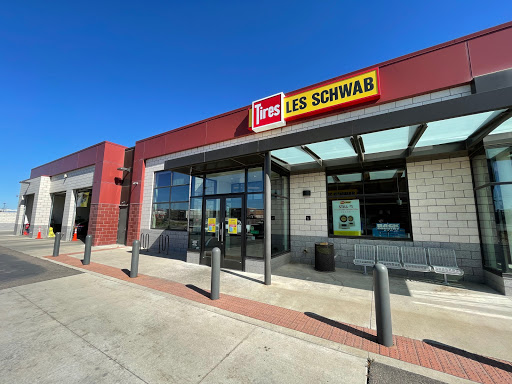 Tire Shop «Les Schwab Tire Center», reviews and photos, 10489 Chambers Rd, Commerce City, CO 80022, USA