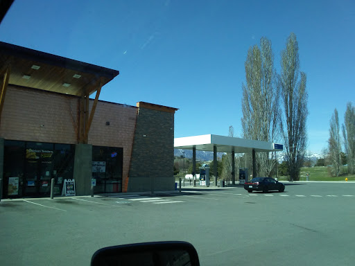 Mill Bay Smoke Shop, 455 Wapato Lake Rd, Manson, WA 98831, USA, 