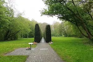 Nationaal Dachau Monument image