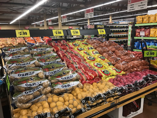 Grocery Store «Grocery Outlet Bargain Market», reviews and photos, 2809 NE Sunset Blvd, Renton, WA 98056, USA