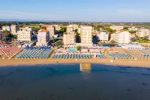 Hotel Bikini Tropicana - Lido di Savio image