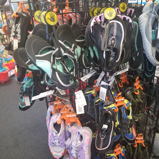 Sporting Goods Store «Big 5 Sporting Goods», reviews and photos, 4859 Lone Tree Way, Antioch, CA 94531, USA