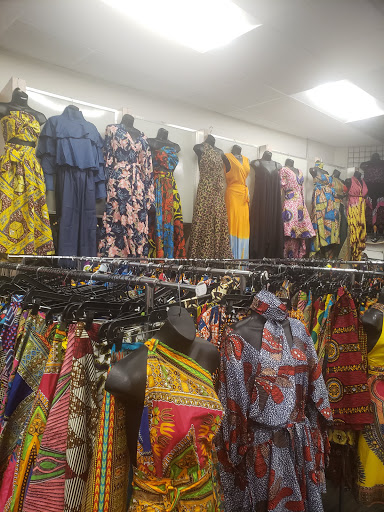 Shopping Mall «Atrium», reviews and photos, 100 W Randolph St, Chicago, IL 60601, USA