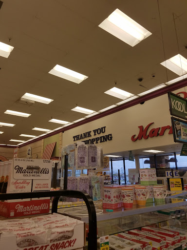 Grocery Store «Market Basket», reviews and photos, 6001 39th St, Groves, TX 77619, USA