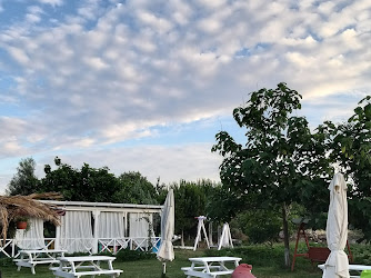 Madam Eleni Bağ Evi & Kahvaltı