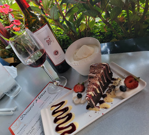 Restaurant «The Crush House at Gervasi Vineyard», reviews and photos, 1700 55th St NE, Canton, OH 44721, USA