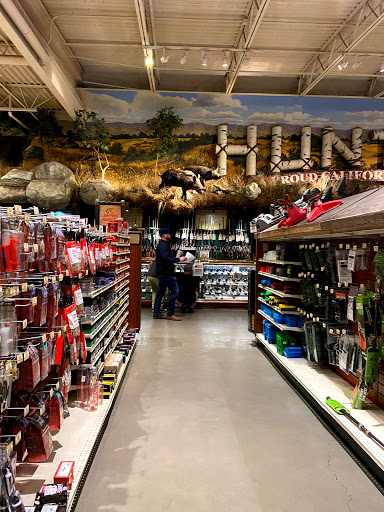 Sporting Goods Store «Bass Pro Shops», reviews and photos, 1356 Bass Pro Dr, Manteca, CA 95337, USA