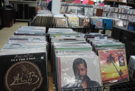 Used Musical Instrument Store «Record Head», reviews and photos, 7045 W Greenfield Ave, West Allis, WI 53214, USA