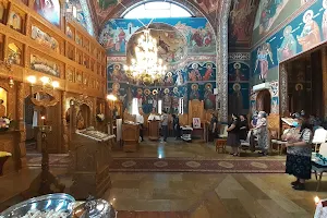 Biserica "Sf Mare Mucenic Dimitrie" image