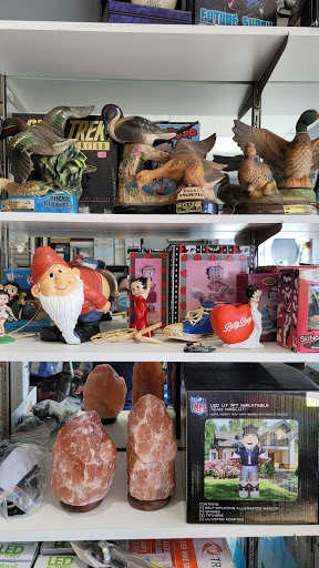 Pawn Shop «Pay More Pawn», reviews and photos, 7380 Oswego Rd, Liverpool, NY 13090, USA