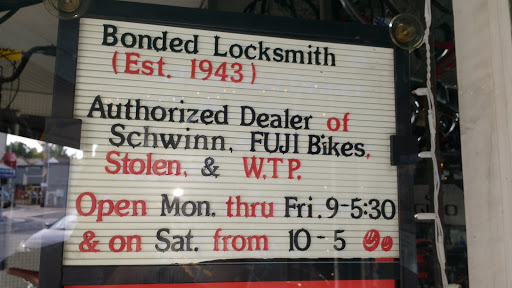 Locksmith «Kitsap Key & Bike, INC.», reviews and photos, 306 N Callow Ave, Bremerton, WA 98312, USA