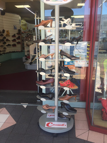 Reviews of Cresswells Shoes in Blenheim - Shoe store