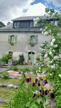 Extérieur du Restaurant Logis Hôtel Rest. le Sapin Fleuri à Bagnères-de-Luchon - n°12