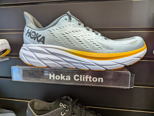 Sporting Goods Store «Fleet Feet Sports Greensboro», reviews and photos, 3731 Lawndale Dr, Greensboro, NC 27455, USA