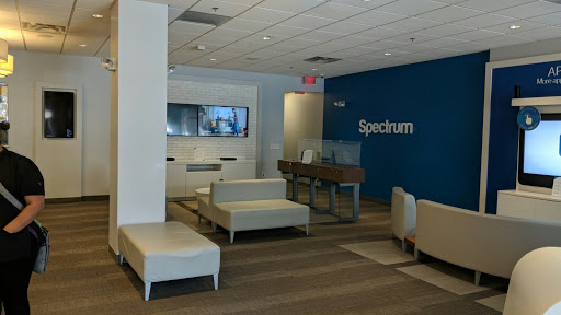 Internet Service Provider «Time Warner Cable», reviews and photos, 550 Westport Rd, Kansas City, MO 64111, USA