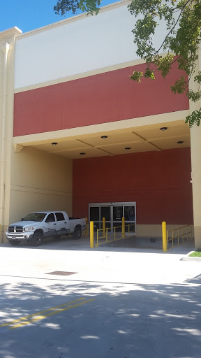 Storage Facility «Extra Space Storage», reviews and photos, 430 N Dixie Hwy, Hollywood, FL 33020, USA