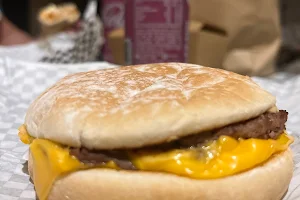 Bucket's burger image