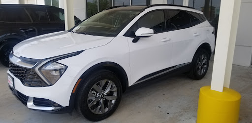 Kia Dealer «Community Kia», reviews and photos, 4221 East Fwy, Baytown, TX 77521, USA