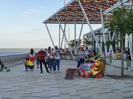 Gran Malecón del Río - Sector Gastronómico