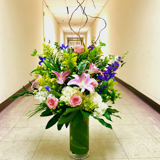 Florist «Twin Towers Florist *FLOWERS*», reviews and photos, 1000 Wilson Blvd m735, Arlington, VA 22209, USA