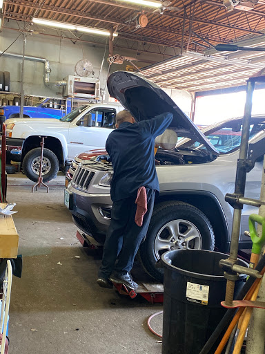 Auto Repair Shop «Tomar Automotive Discount Tire», reviews and photos, 210 W Main St, Patchogue, NY 11772, USA