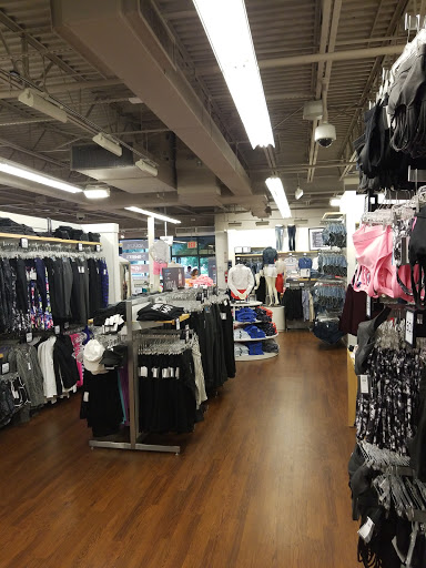 Clothing Store «Gap Outlet», reviews and photos, 537 Monmouth Rd, Jackson, NJ 08527, USA