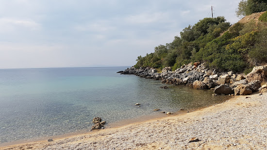Vathia beach