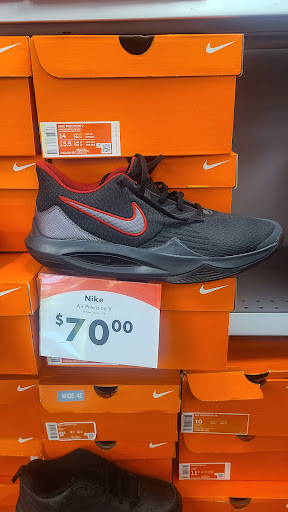 Shoe Store «Shoe Carnival», reviews and photos, 4340 13th Ave S, Fargo, ND 58103, USA