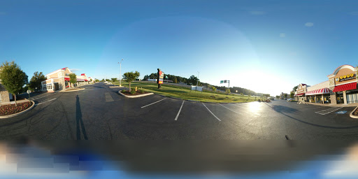  «ZIPS Dry Cleaners», reviews and photos, 2130 Didonato Dr, Chester, MD 21619, USA