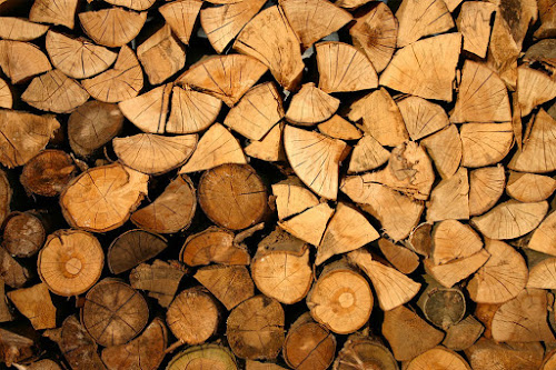 Magasin de bois de chauffage BS Bois - Entreprise Boissonnet Vente et Livraison de Bois de Chauffage Estrablin Isère Estrablin