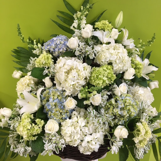 Florist «Sweet William & Thyme», reviews and photos, 19 E Railroad Ave, Jamesburg, NJ 08831, USA