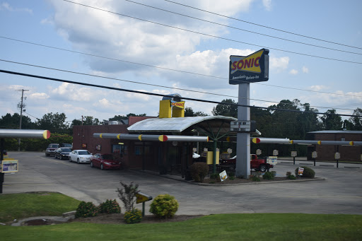 Fast Food Restaurant «Sonic Drive-In», reviews and photos, 3101 Halls Ferry Rd, Vicksburg, MS 39180, USA