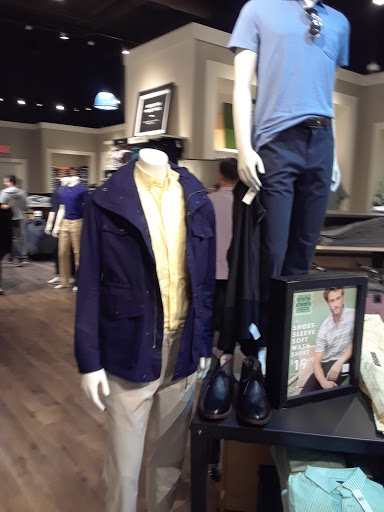 Clothing Store «Banana Republic Factory Store», reviews and photos, 100 Citadel Dr, Commerce, CA 90040, USA