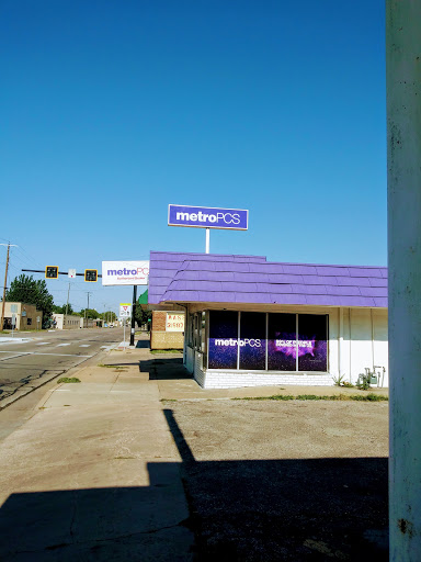 MetroPCS Authorized Dealer, 2716 E Central Ave, Wichita, KS 67214, USA, 