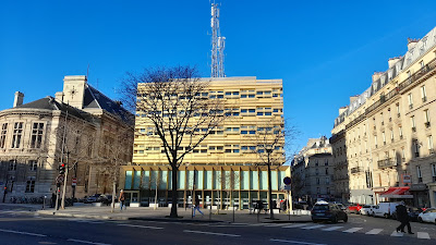 Commissariat central de Police à Paris