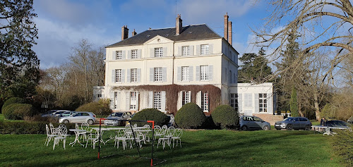 Agence de location de maisons de vacances Château du Bois de la Lune Angerville-la-Campagne