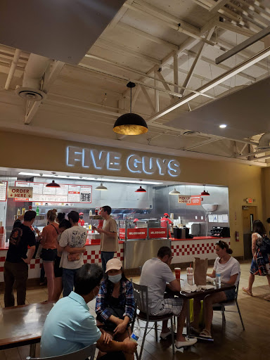 Shopping Mall «Desert Hills Premium Outlets», reviews and photos, 48400 Seminole Dr, Cabazon, CA 92230, USA