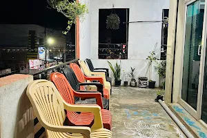 kamalani beauty parlour image